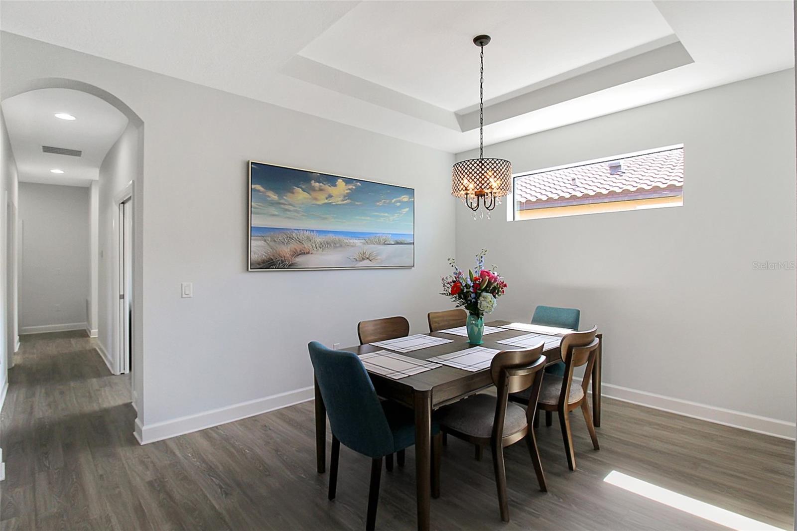 ESPLANADE PH I - Residential Lease