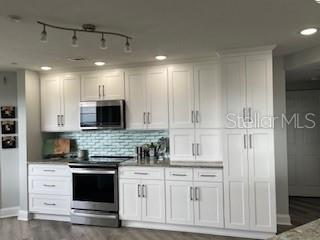 HARBOUR VILLAGE CONDO - Residential