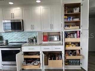 HARBOUR VILLAGE CONDO - Residential