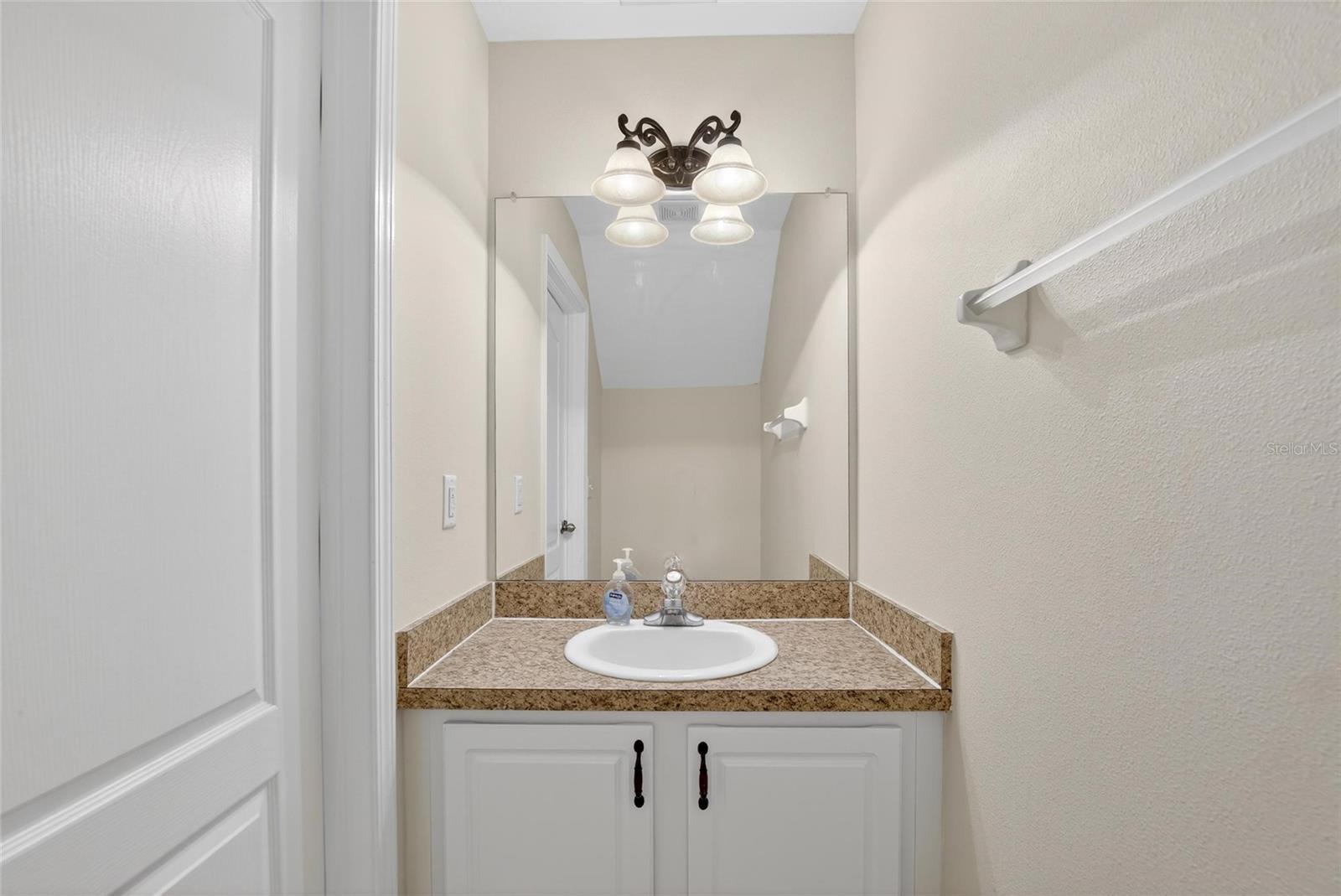 FISHHAWK RANCH TOWNHOMES - Residential