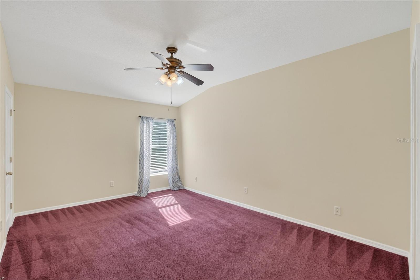 FISHHAWK RANCH TOWNHOMES - Residential