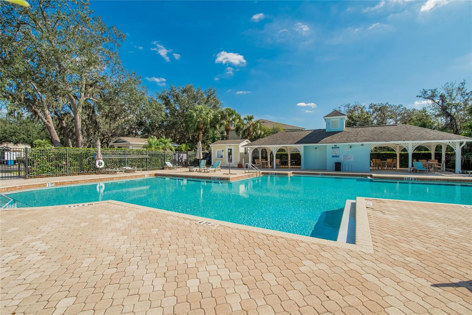 FISHHAWK RANCH TOWNHOMES - Residential