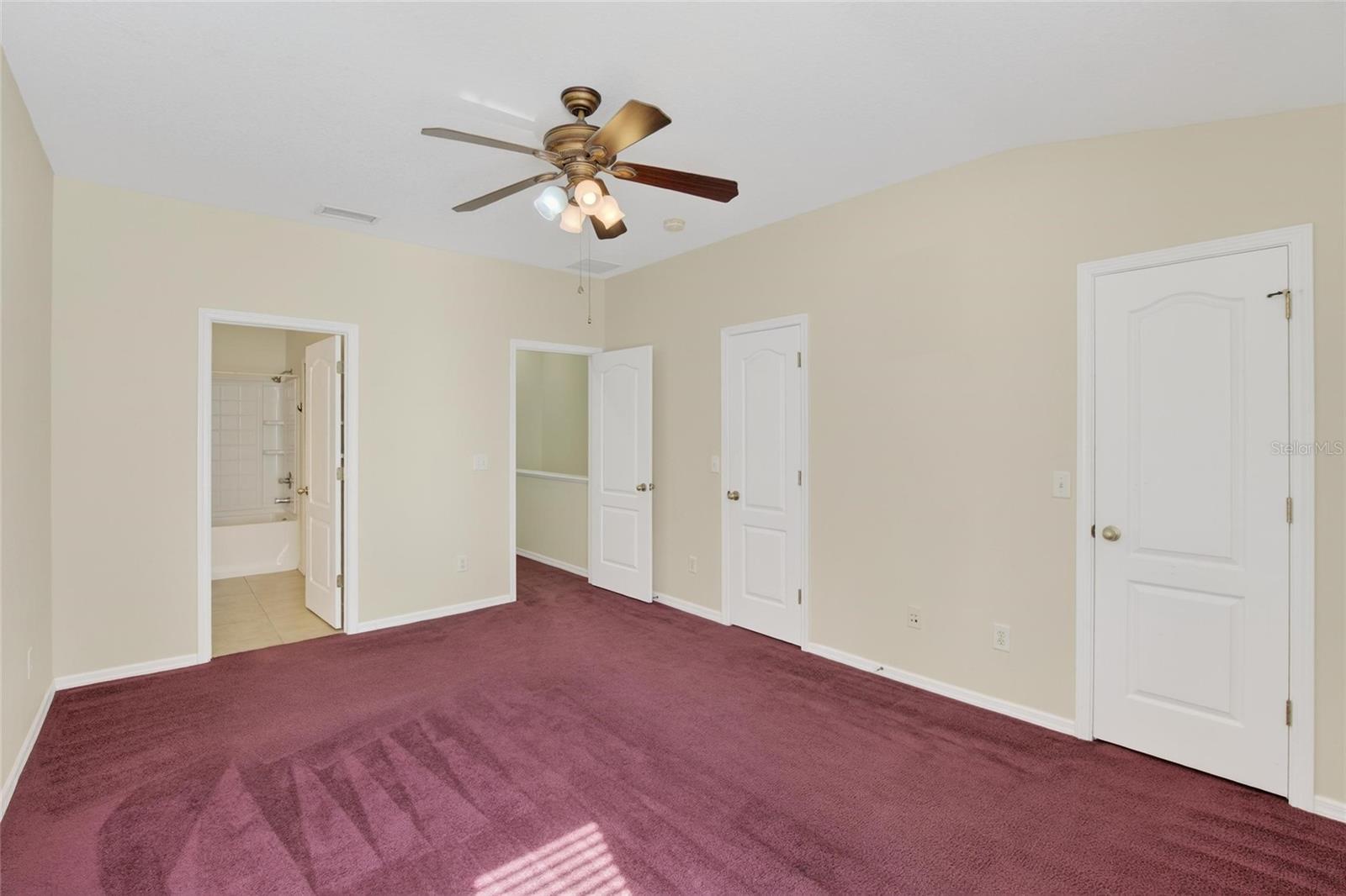 FISHHAWK RANCH TOWNHOMES - Residential