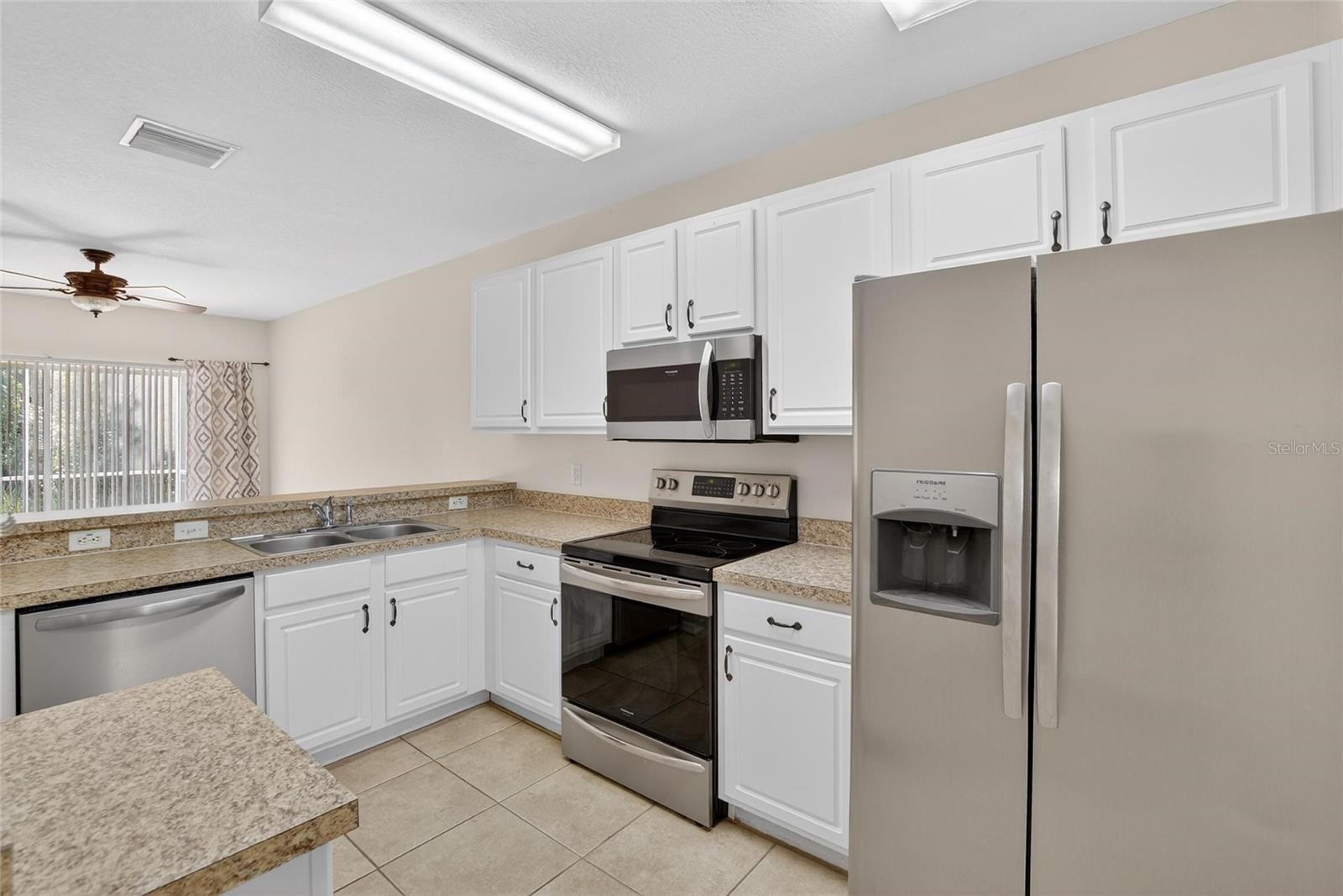 FISHHAWK RANCH TOWNHOMES - Residential