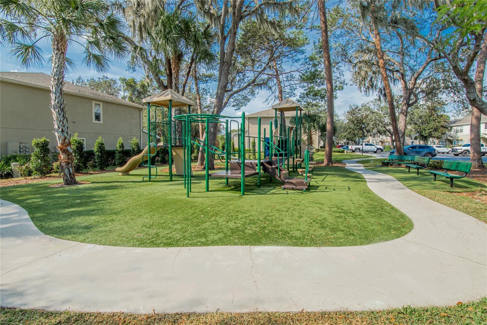 FISHHAWK RANCH TOWNHOMES - Residential