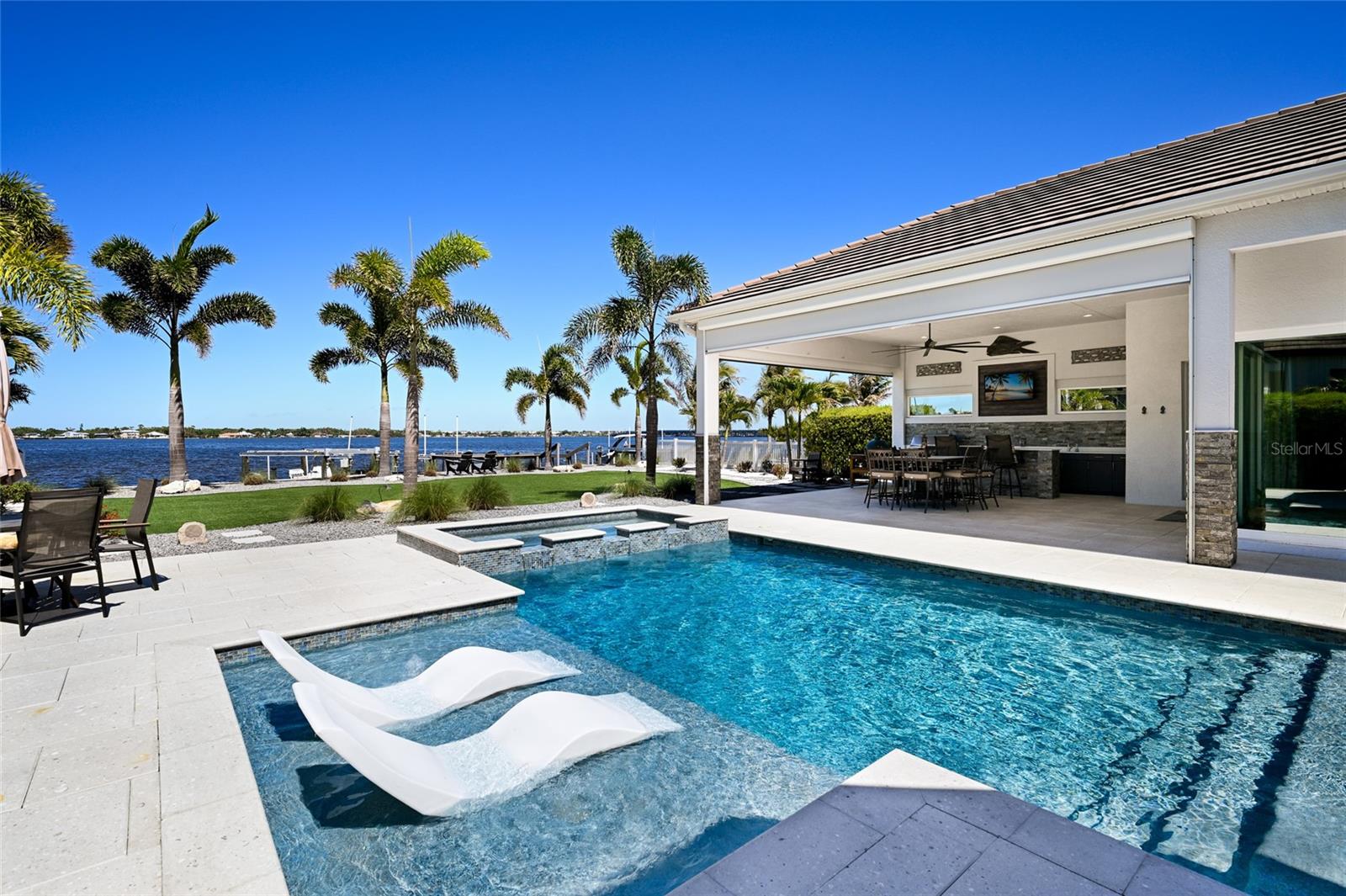 THE RESERVE AT HARBOUR WALK - Residential