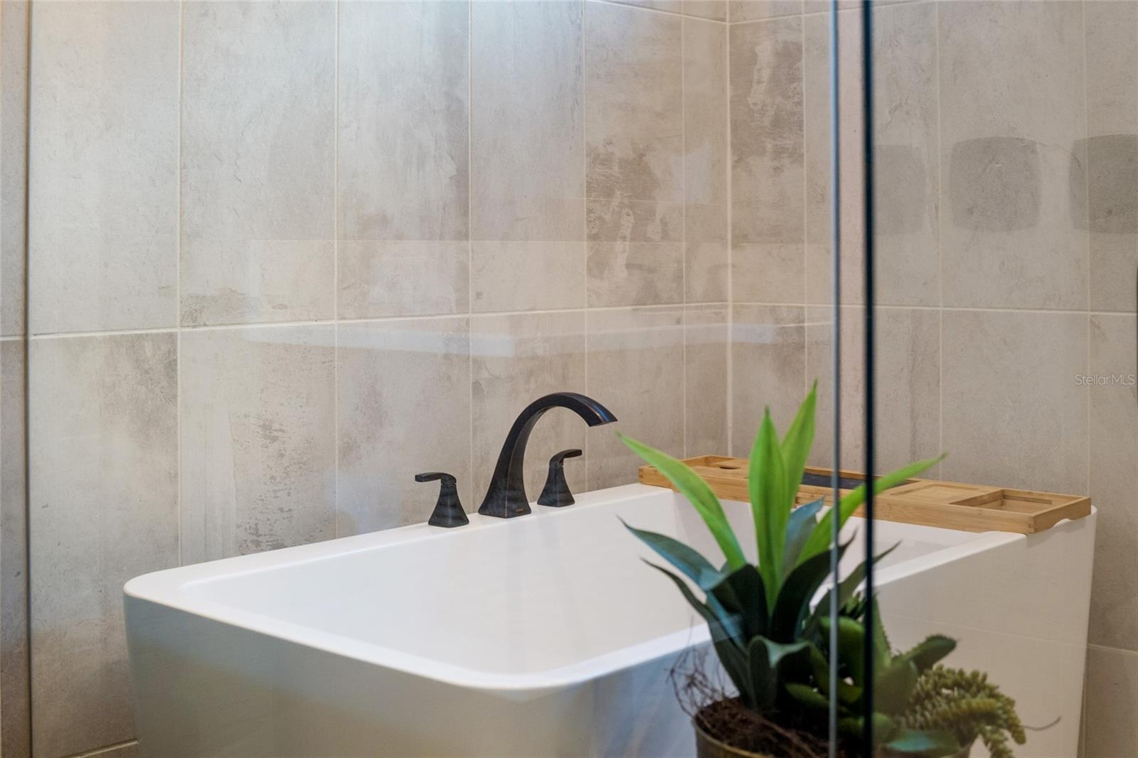 THE RESERVE AT HARBOUR WALK - Residential