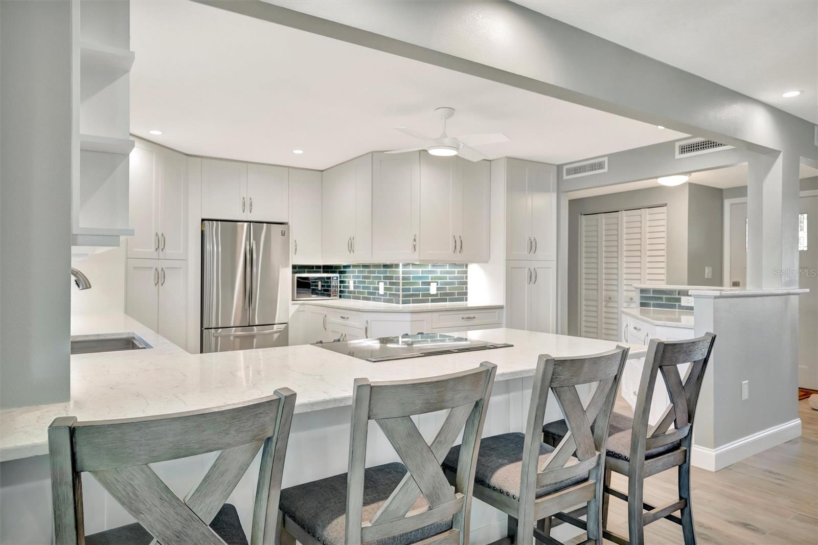 PALMA SOLA HARBOUR SEC 4 - Residential