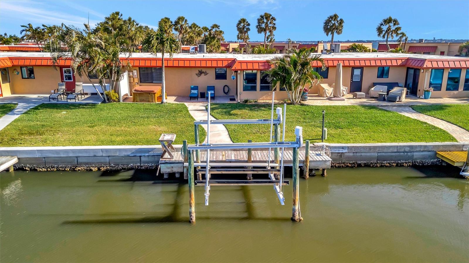 PALMA SOLA HARBOUR SEC 4 - Residential