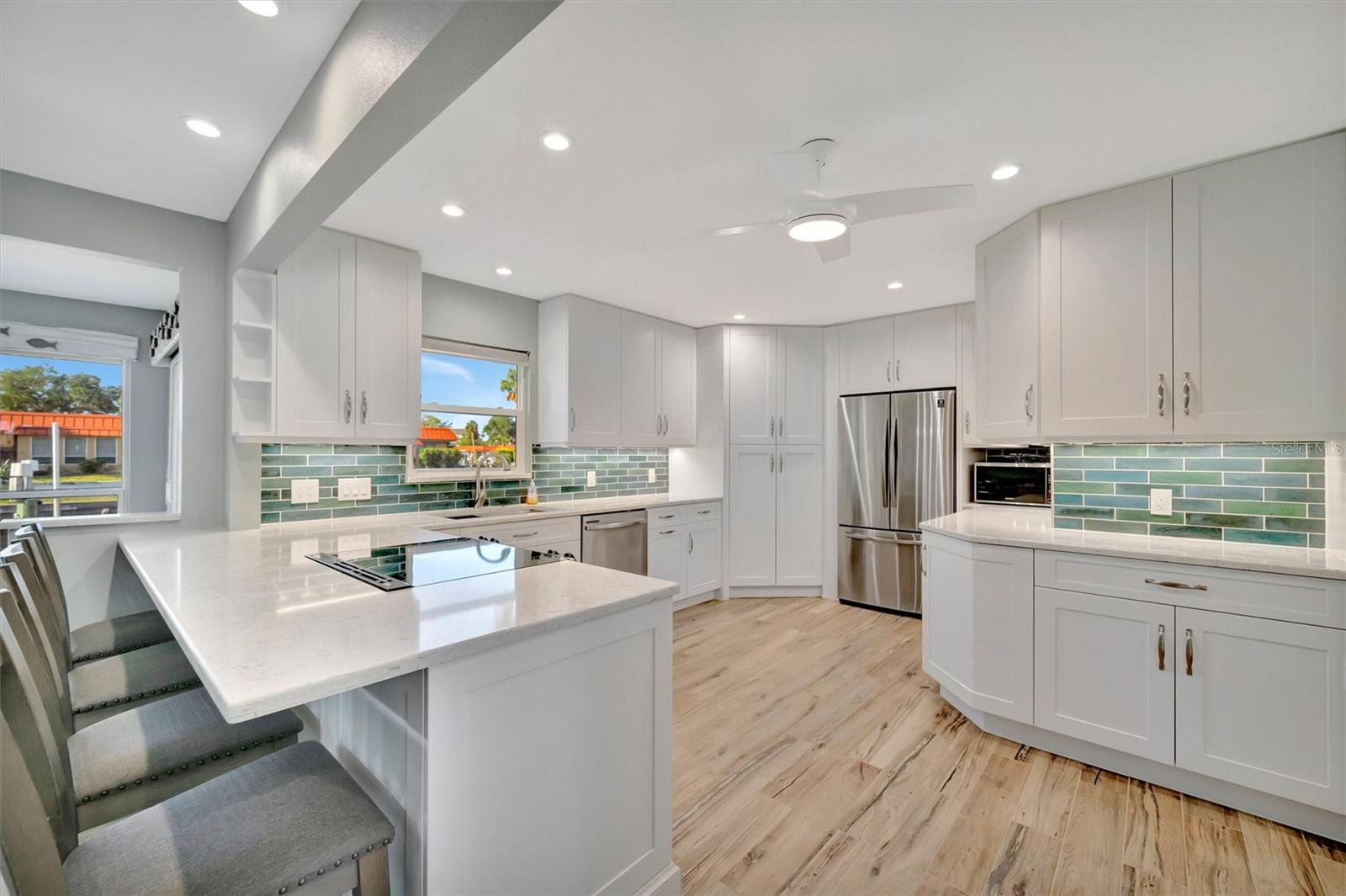 PALMA SOLA HARBOUR SEC 4 - Residential