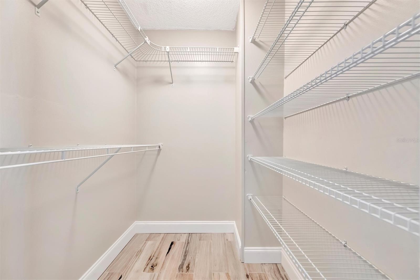 PALMA SOLA HARBOUR SEC 4 - Residential