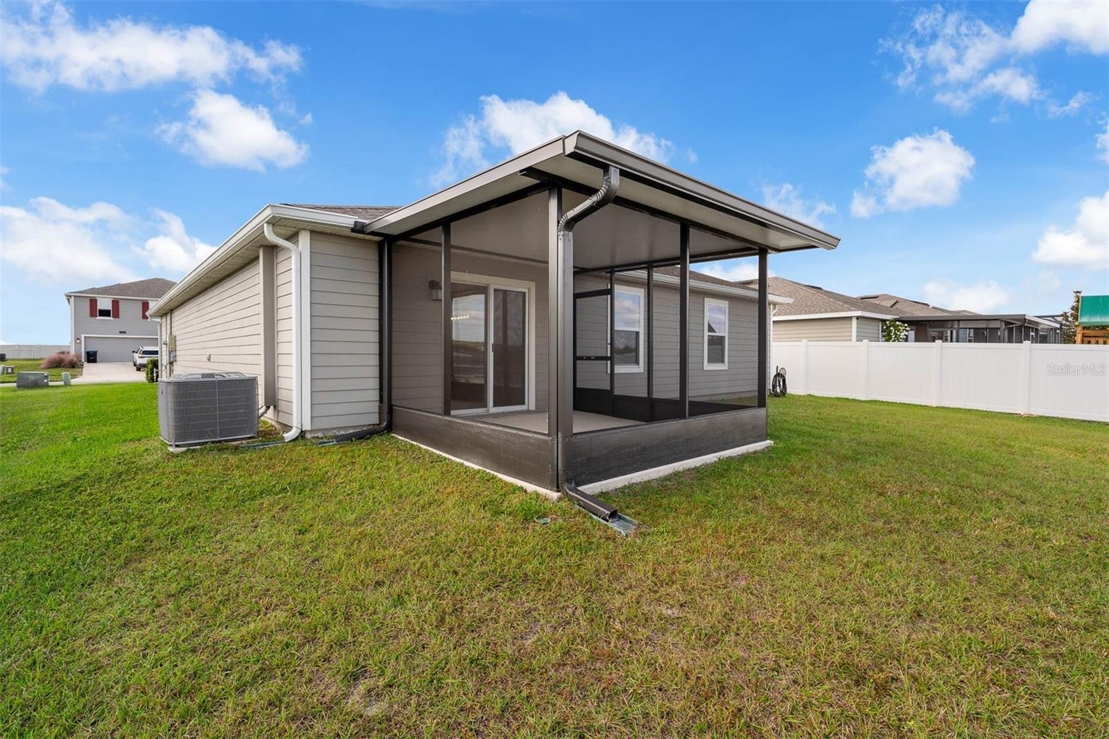 STONEYBROOK HILLS - Residential