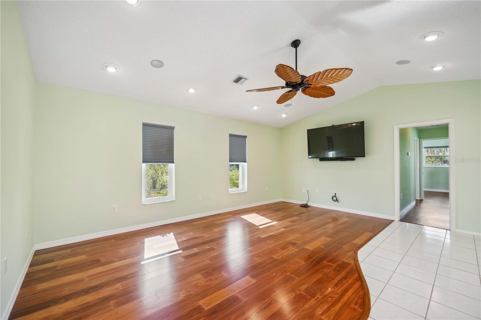 MANASOTA LAND & TIMBER CO - Residential