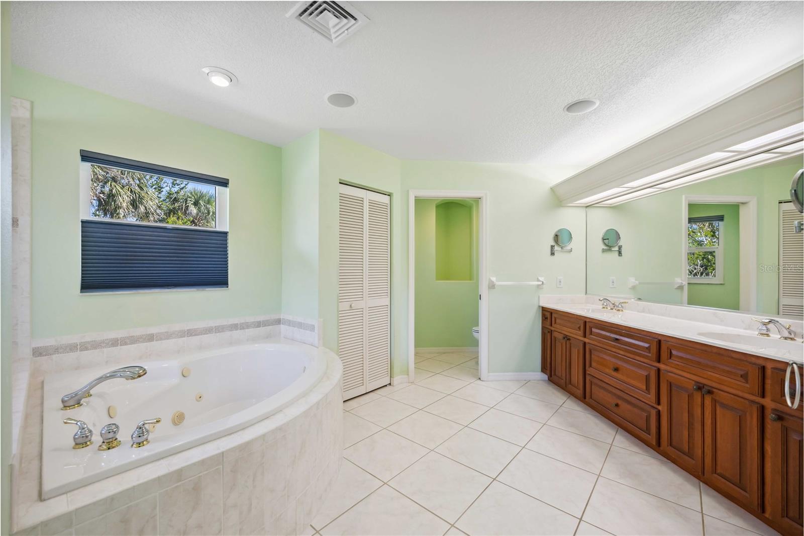 MANASOTA LAND & TIMBER CO - Residential
