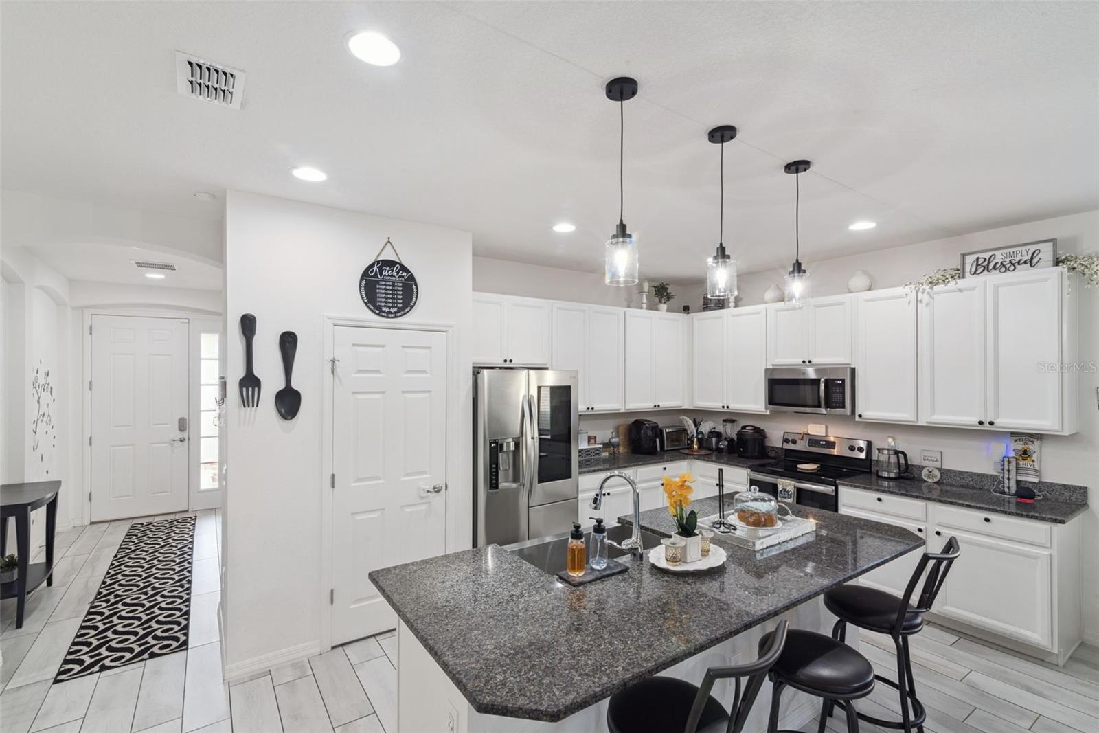 HARBOR SHORES - Residential