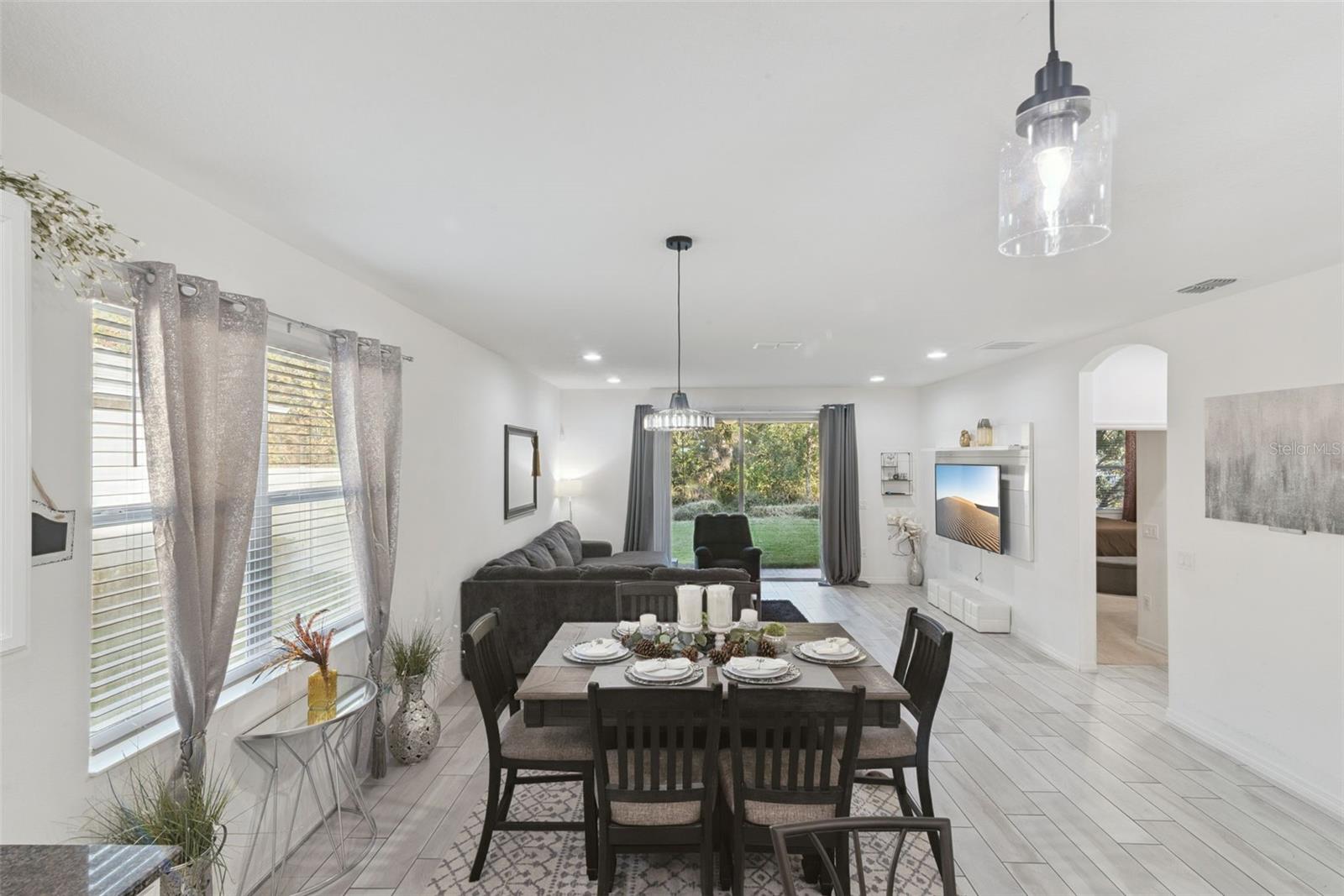 HARBOR SHORES - Residential