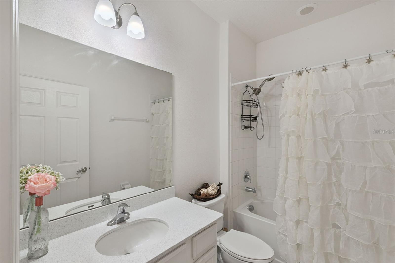 HARBOR SHORES - Residential