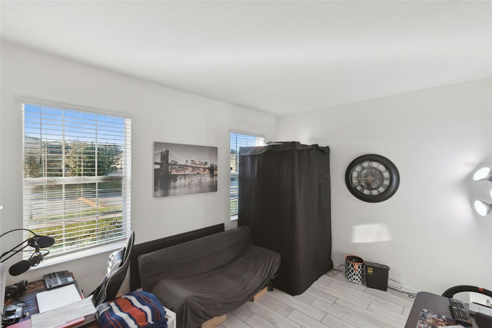 HARBOR SHORES - Residential