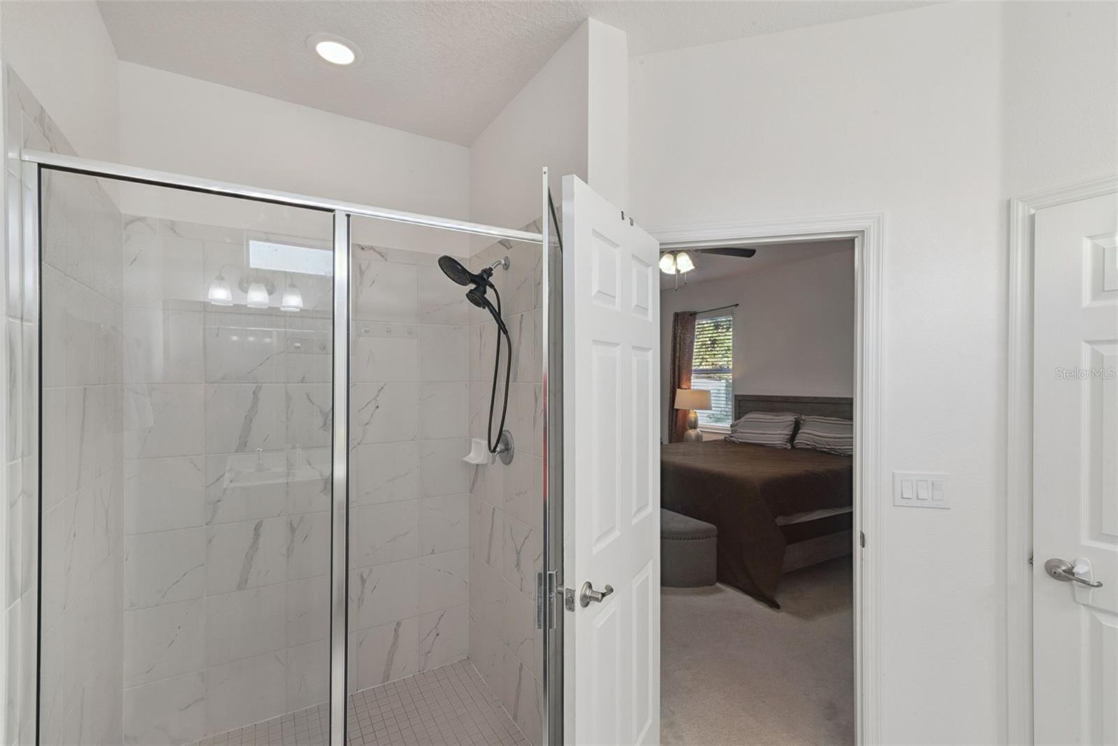 HARBOR SHORES - Residential