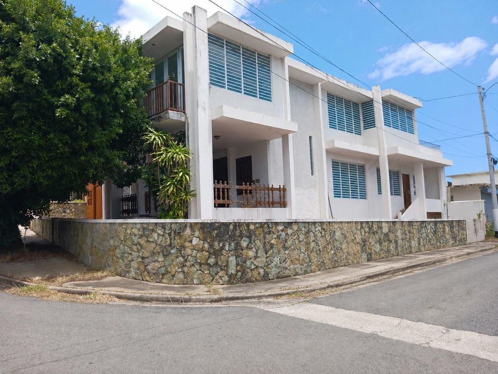 Photo of 15 Calle 4, Arecibo, PR 00612 (MLS # PR9121645)
