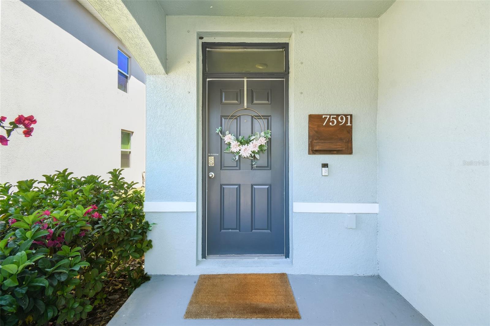 7591 CYPRESS WALK DR