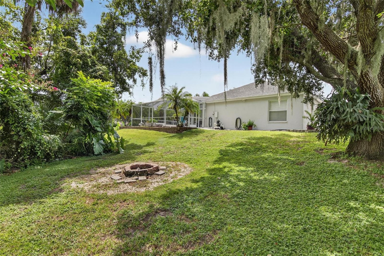 RIVERGLEN / RIVERWATCH GATED SECTION - Residential
