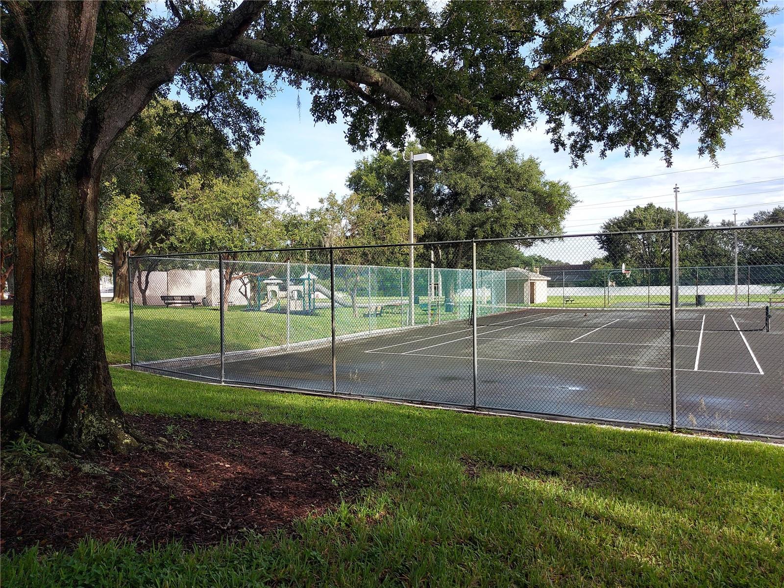 RIVERGLEN / RIVERWATCH GATED SECTION - Residential