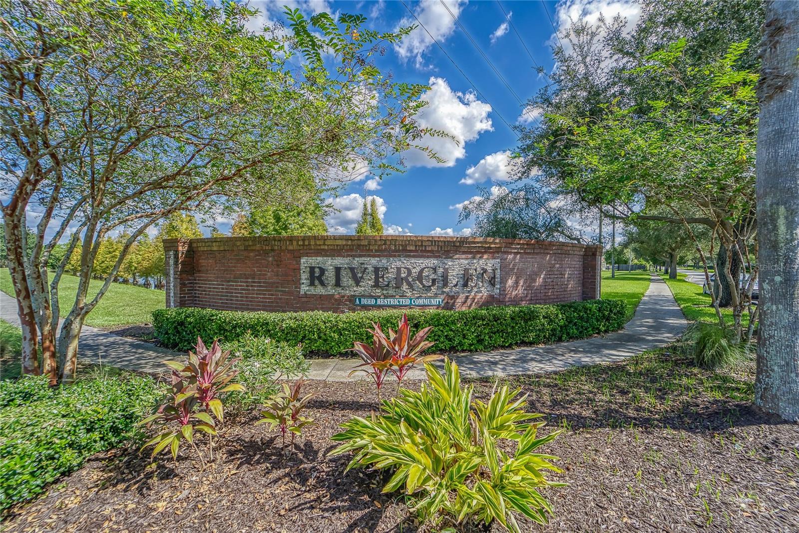RIVERGLEN / RIVERWATCH GATED SECTION - Residential