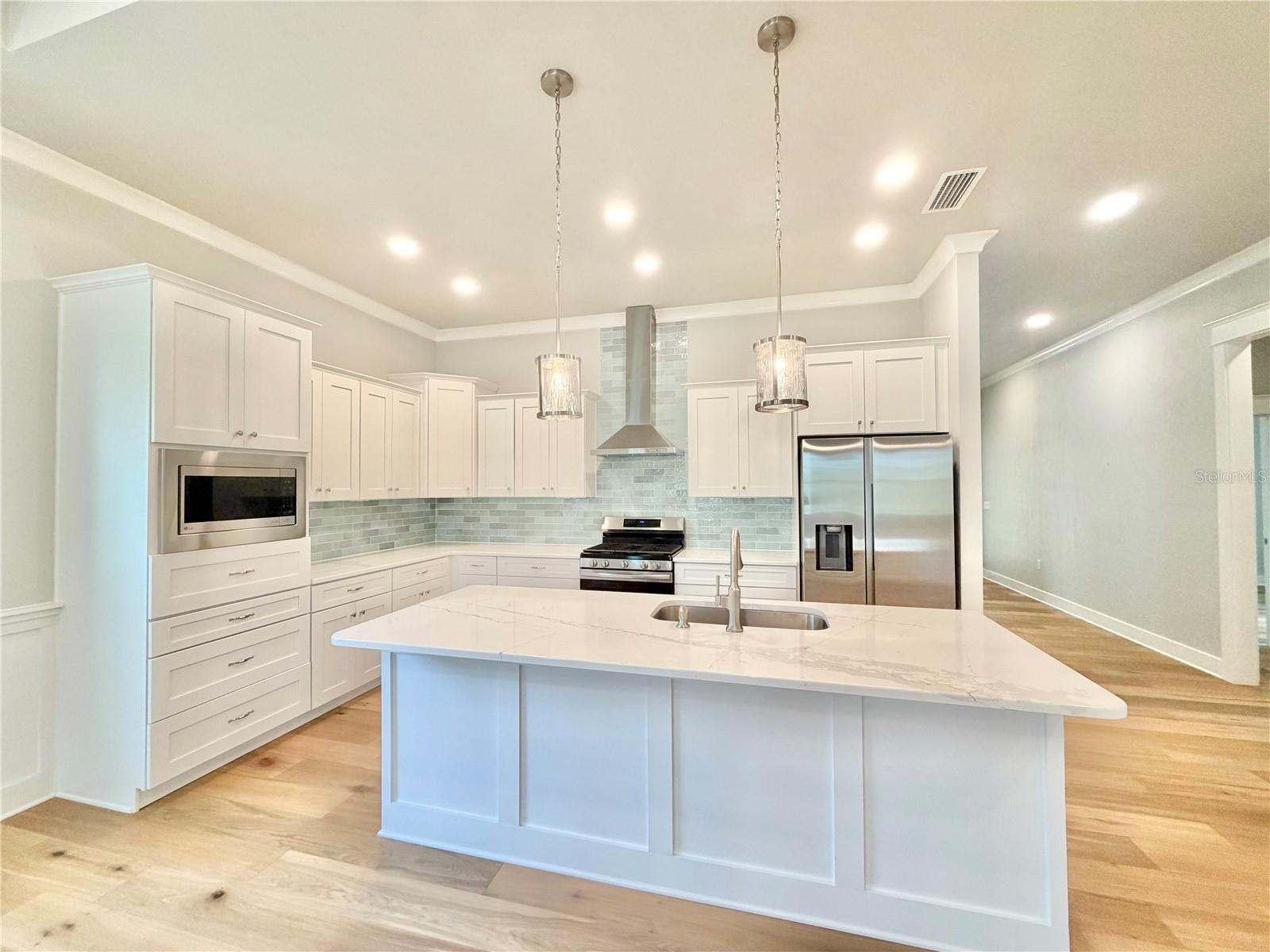 2537 NW 48TH TERRACE