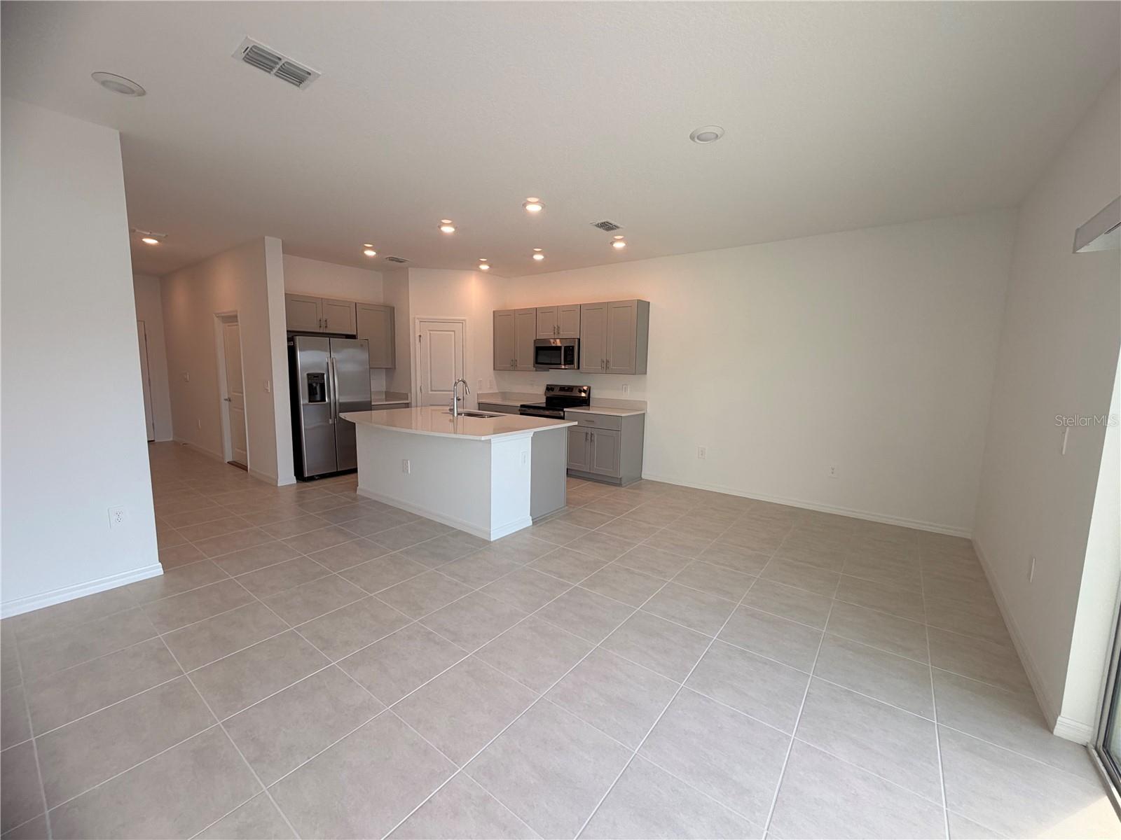 WESTVIEW POD A PH 1A - Residential Lease