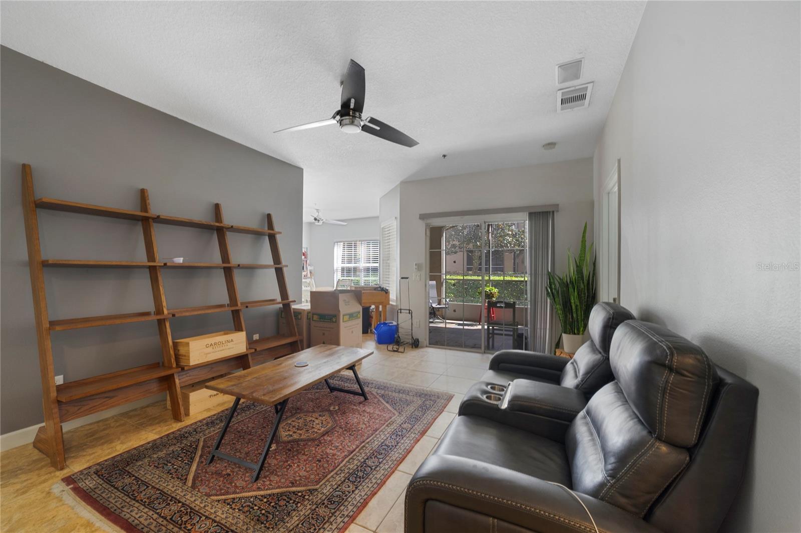 SUMMERGATE CONDO PH 04 6357/3553 UNIT 4114 - Residential