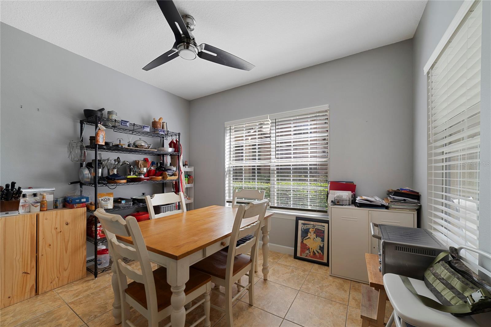 SUMMERGATE CONDO PH 04 6357/3553 UNIT 4114 - Residential