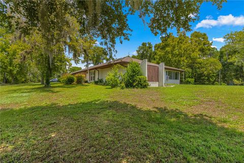 A home in DUNNELLON