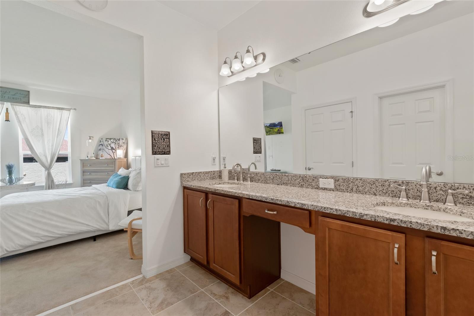 CASCADES/GRVLAND-PH 6 - Residential