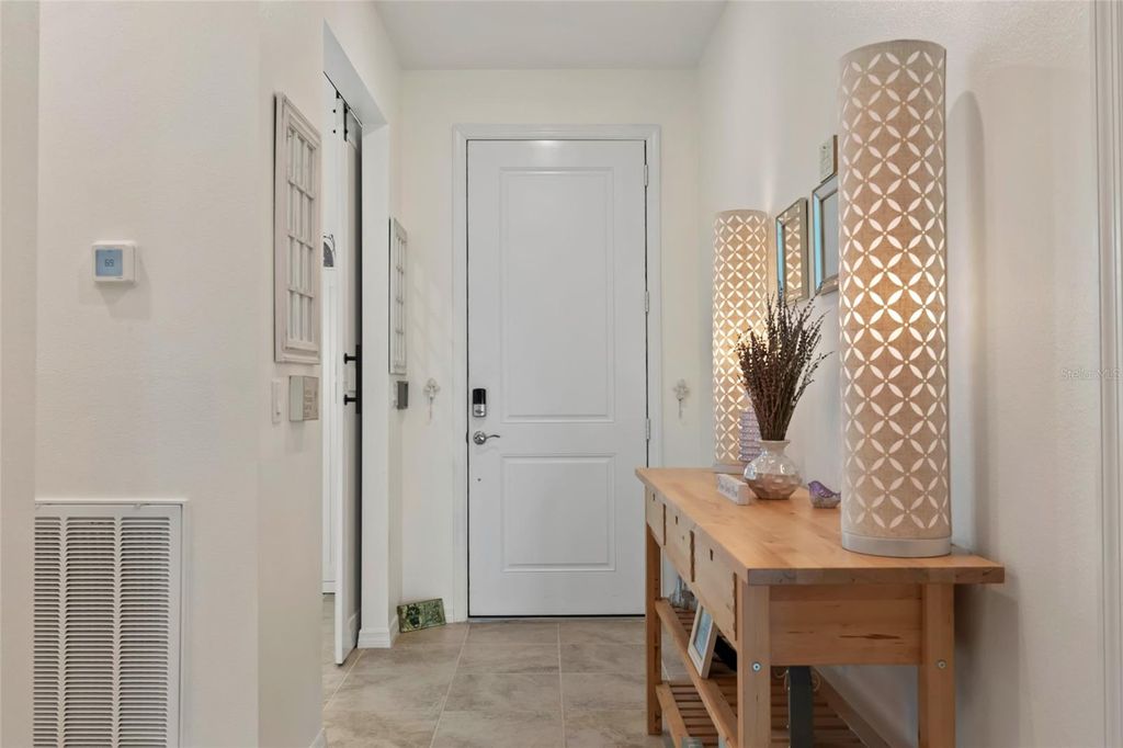 Photo of 125 Silver Maple Road, Groveland, FL 34736 (MLS # G5109281)