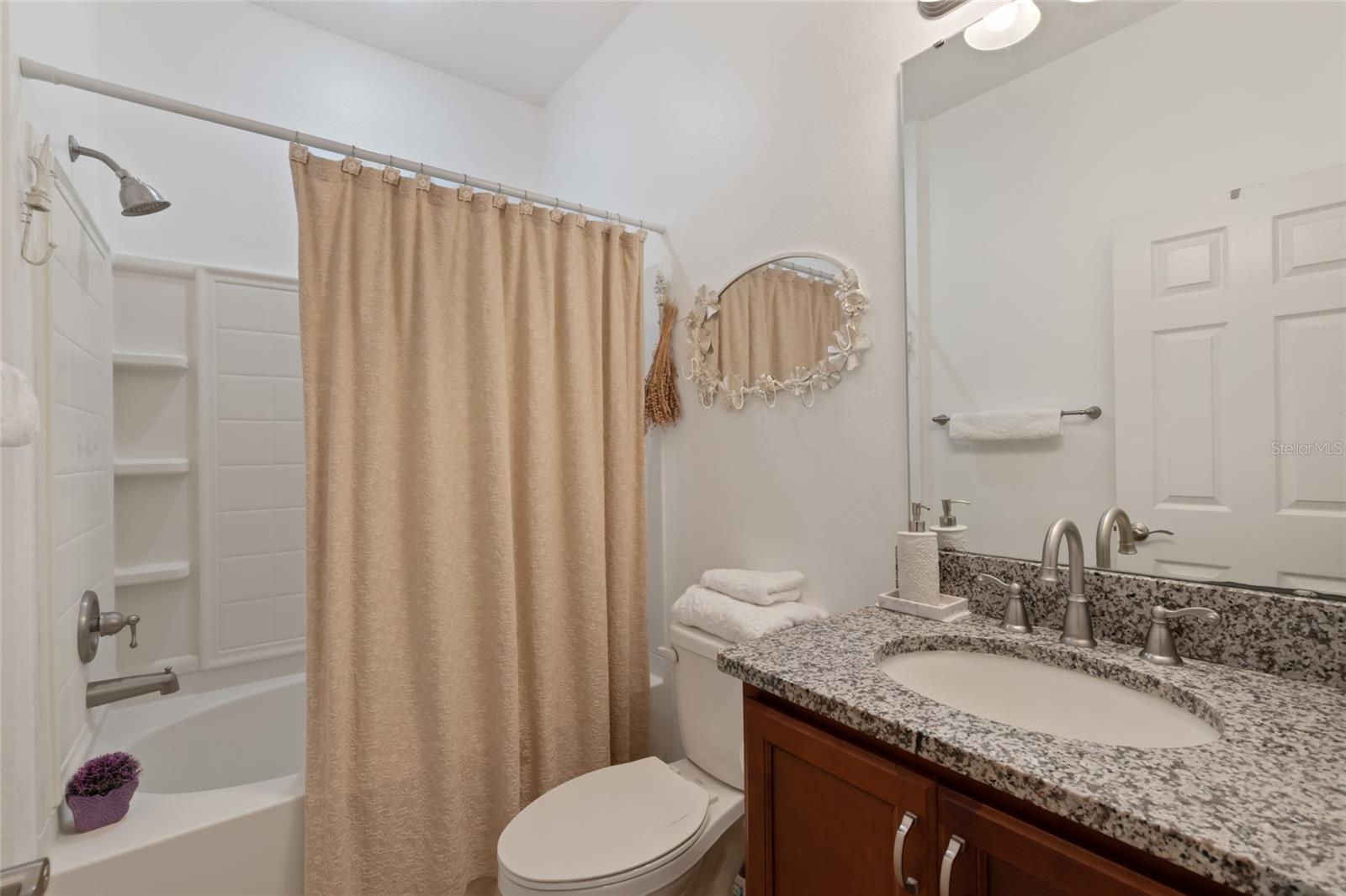 CASCADES/GRVLAND-PH 6 - Residential