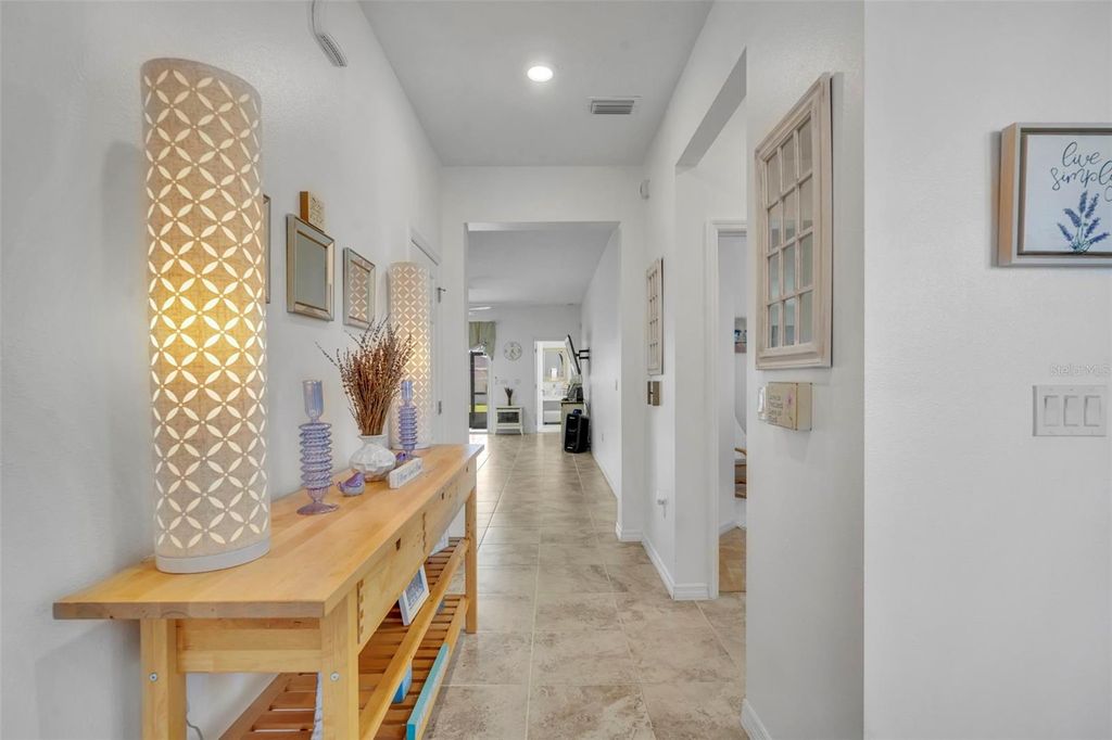 Photo of 125 Silver Maple Road, Groveland, FL 34736 (MLS # G5109281)