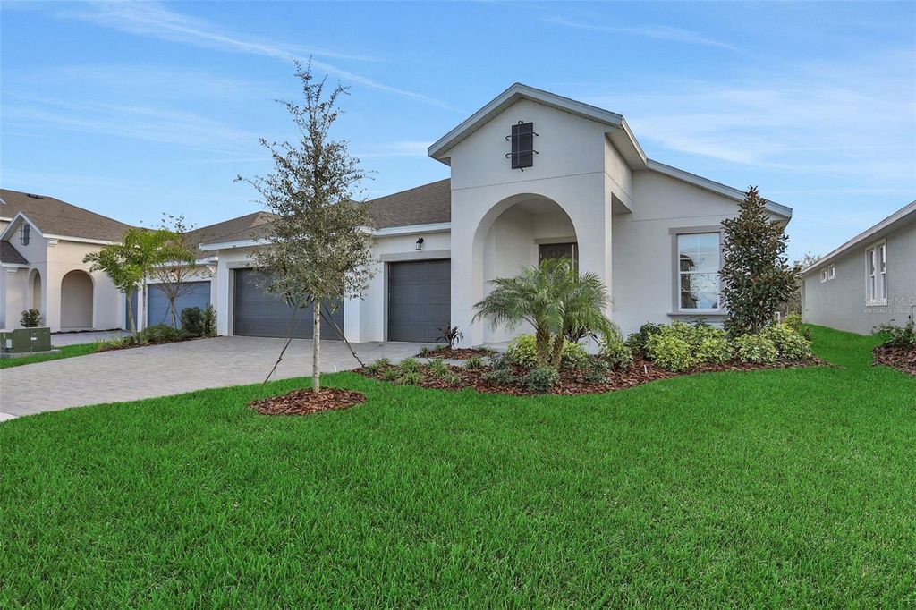 Photo of 17429 Valleywood Parkway, Land O Lakes, FL 34638 (MLS # G5105777)