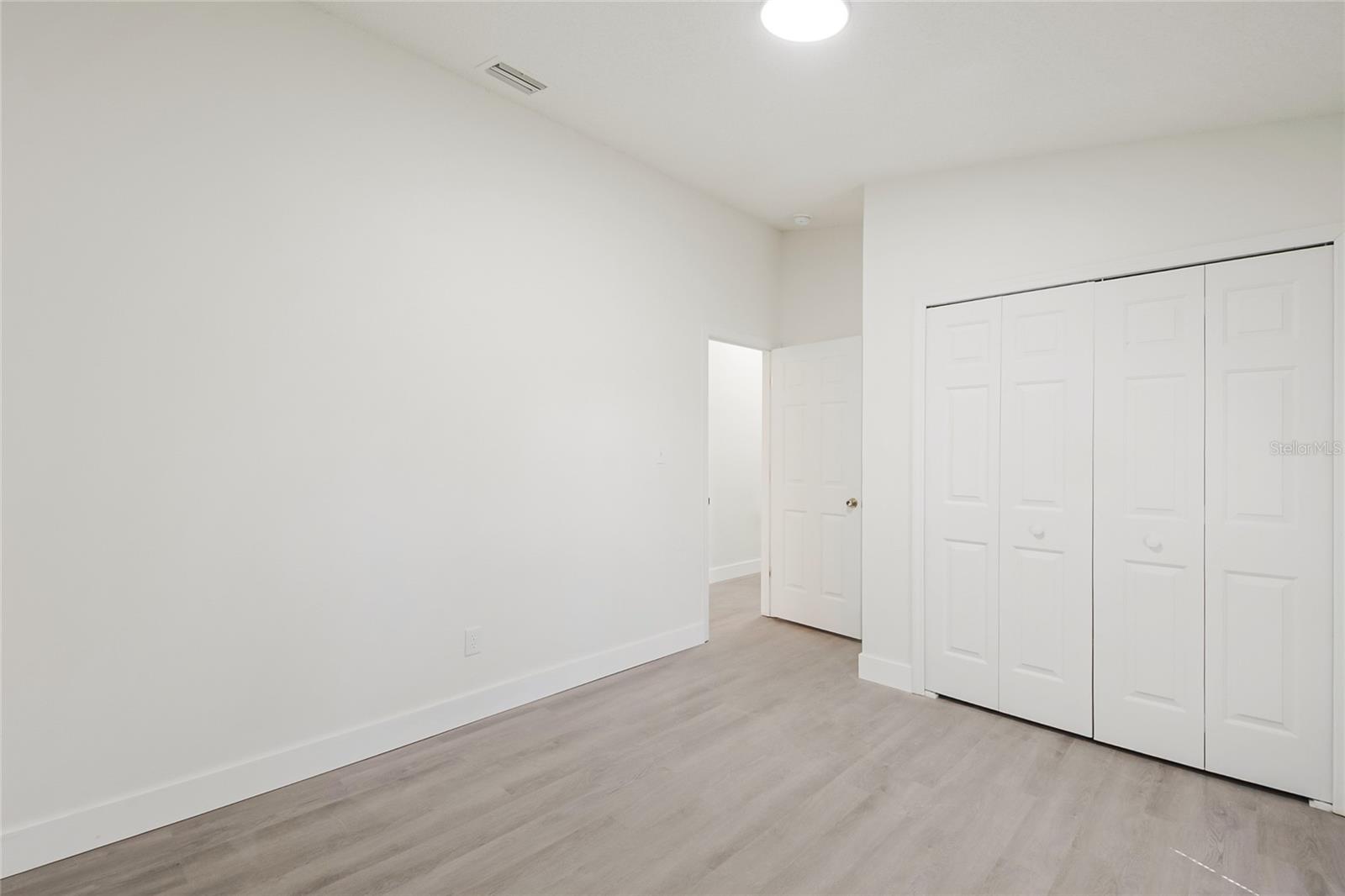 LEESBURG JACKSONS ADD NEWTOWN - Residential