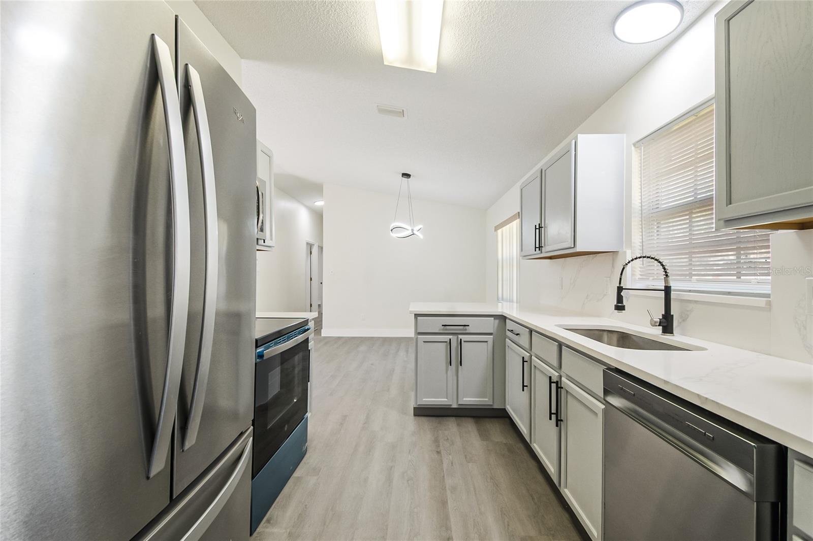 LEESBURG JACKSONS ADD NEWTOWN - Residential