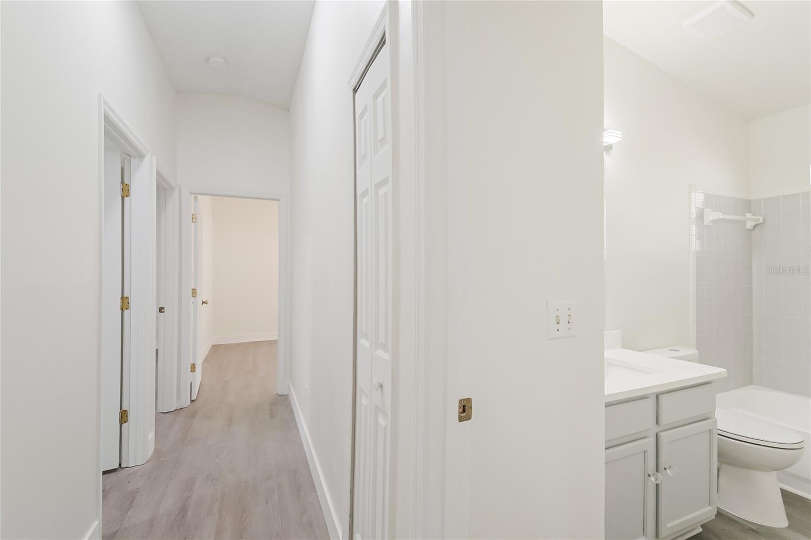 LEESBURG JACKSONS ADD NEWTOWN - Residential