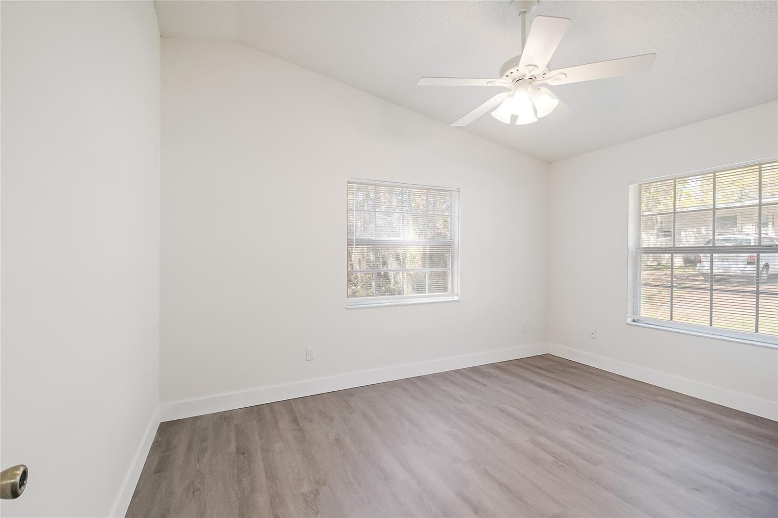 LEESBURG JACKSONS ADD NEWTOWN - Residential