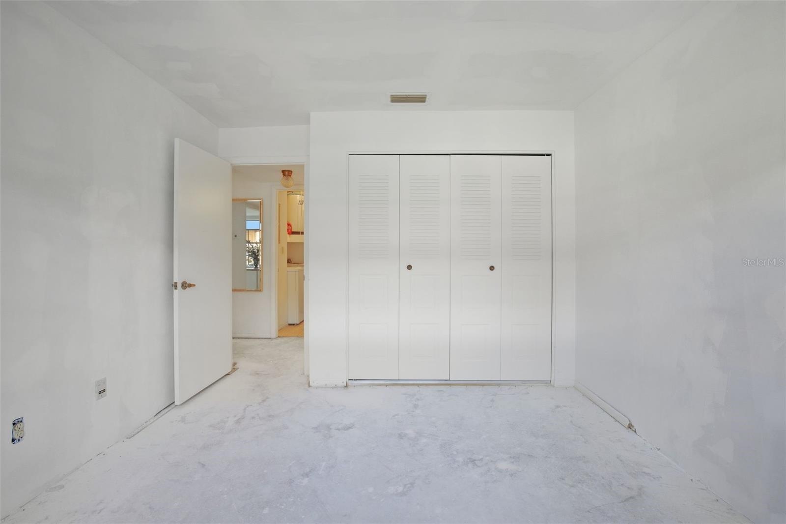 IMPERIAL COVE 11 - Residential