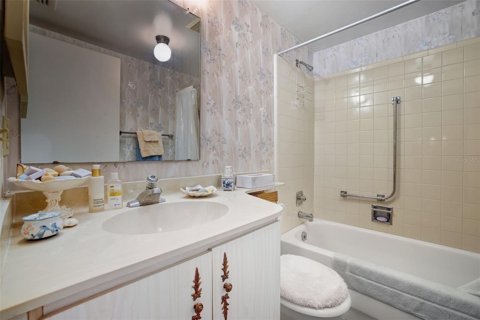 IMPERIAL COVE 11 - Residential