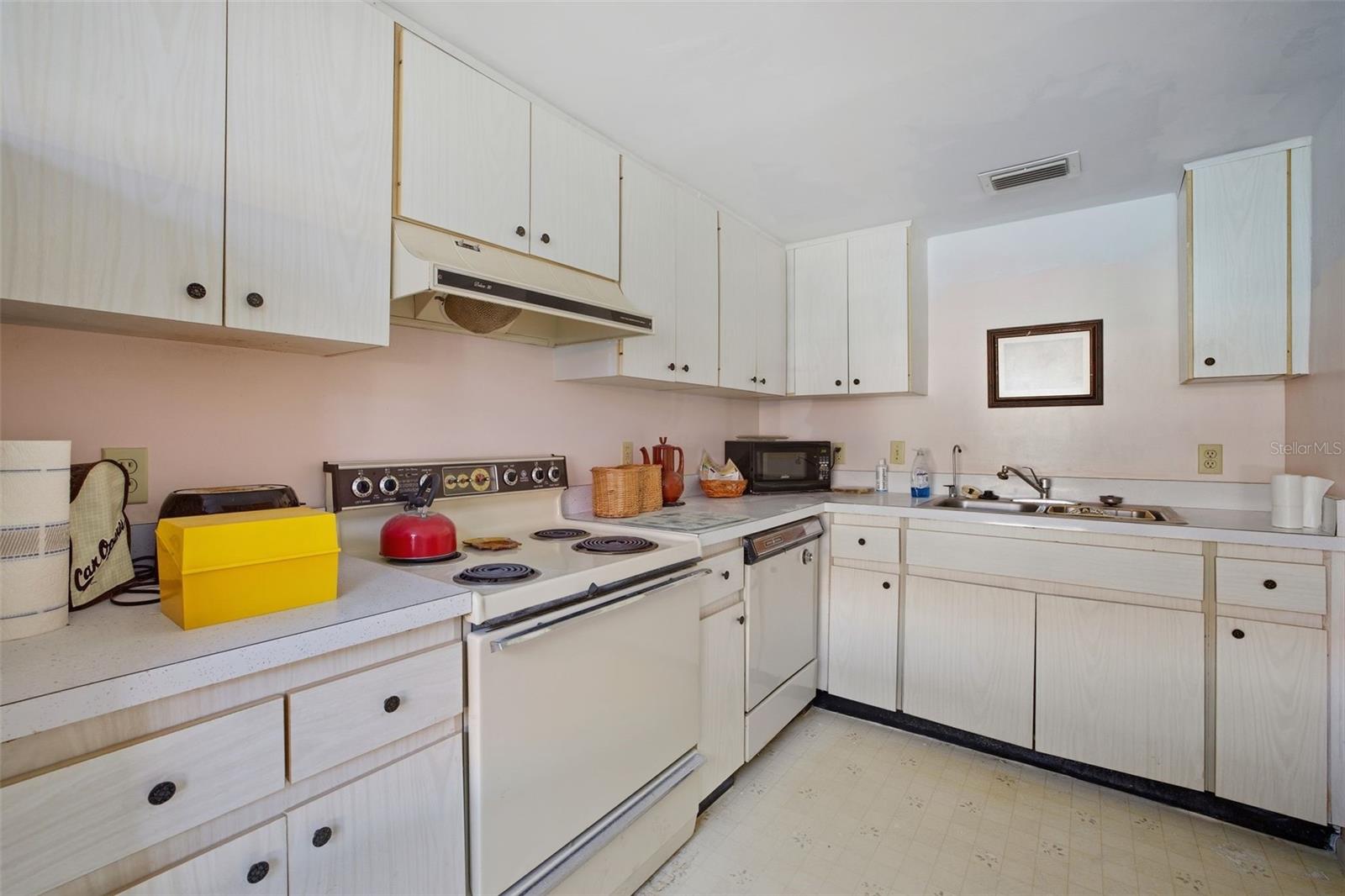 IMPERIAL COVE 11 - Residential