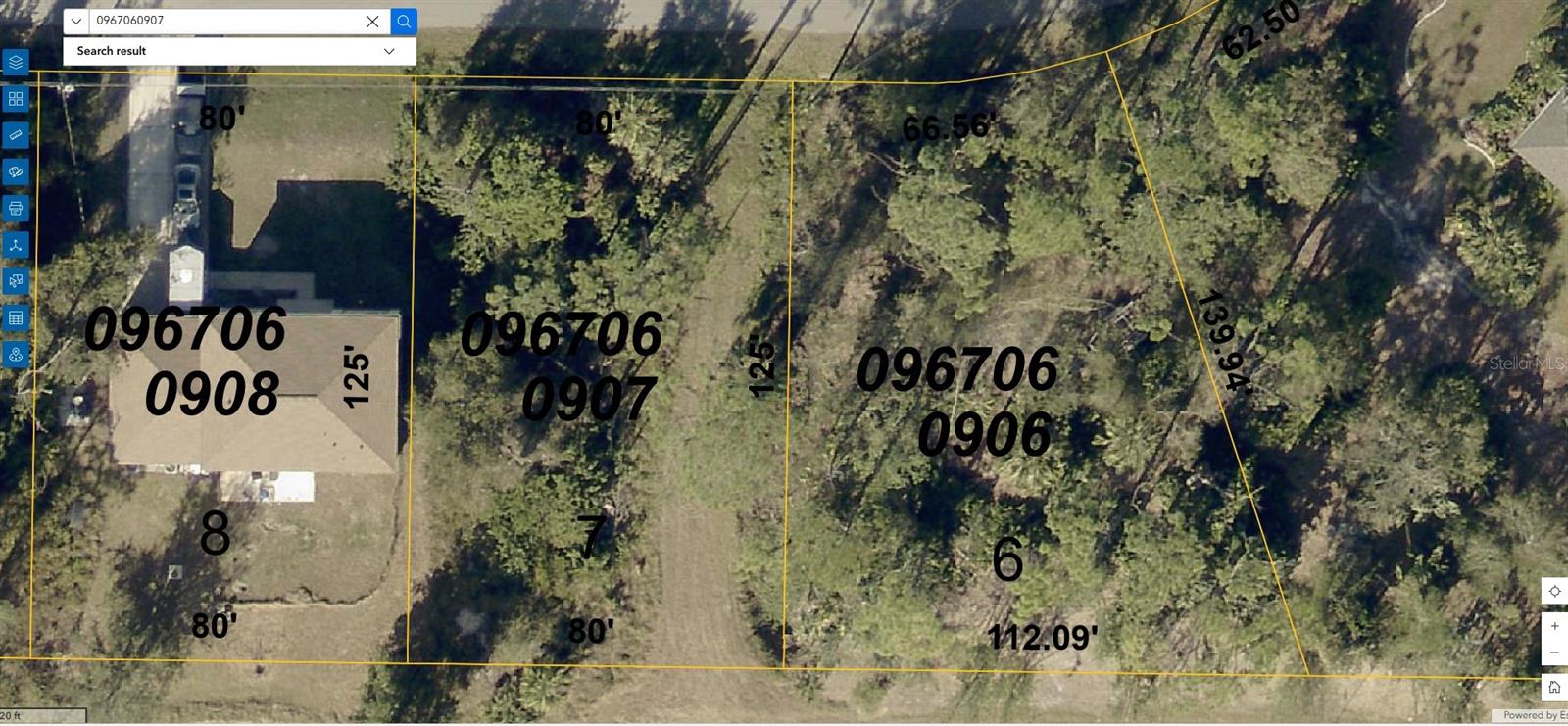 Standard building lot in a developing neighborhood in North Port. New construction in area with several builders to choose from. Less than two miles to I-75, exit 182, allowing easy commute to Sarasota or Fort Myers. Less than two miles to shopping in North Port, emergency services and city hall. Less than three miles to high school, athletic fields, water park and elementary school.
