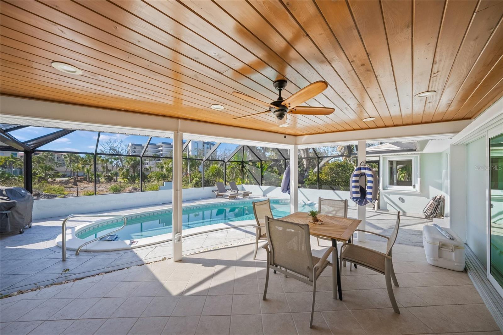 HERON LAGOON LODGES - Residential