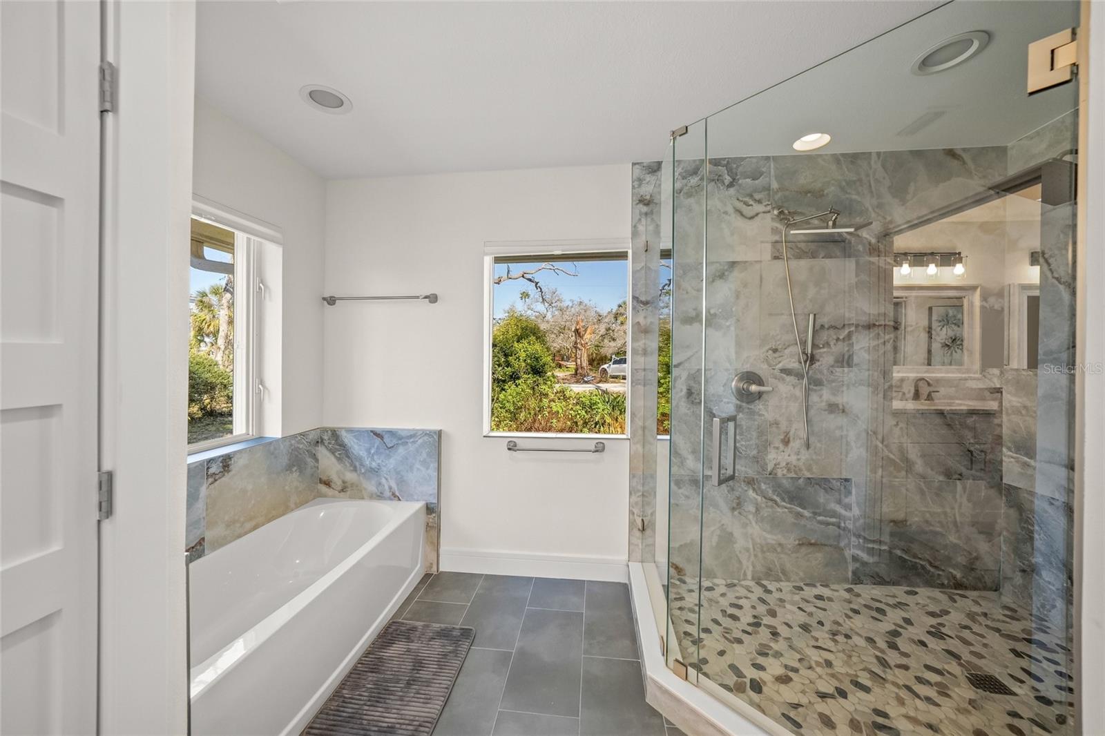 HERON LAGOON LODGES - Residential