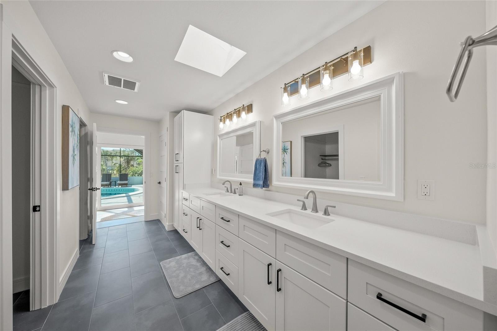 HERON LAGOON LODGES - Residential