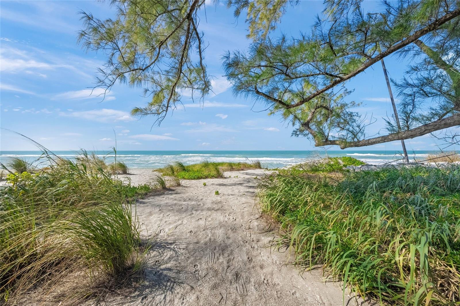HERON LAGOON LODGES - Residential